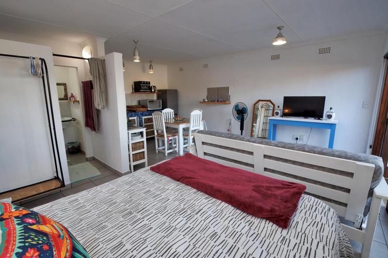5 Bedroom Property for Sale in Stilbaai Wes Western Cape